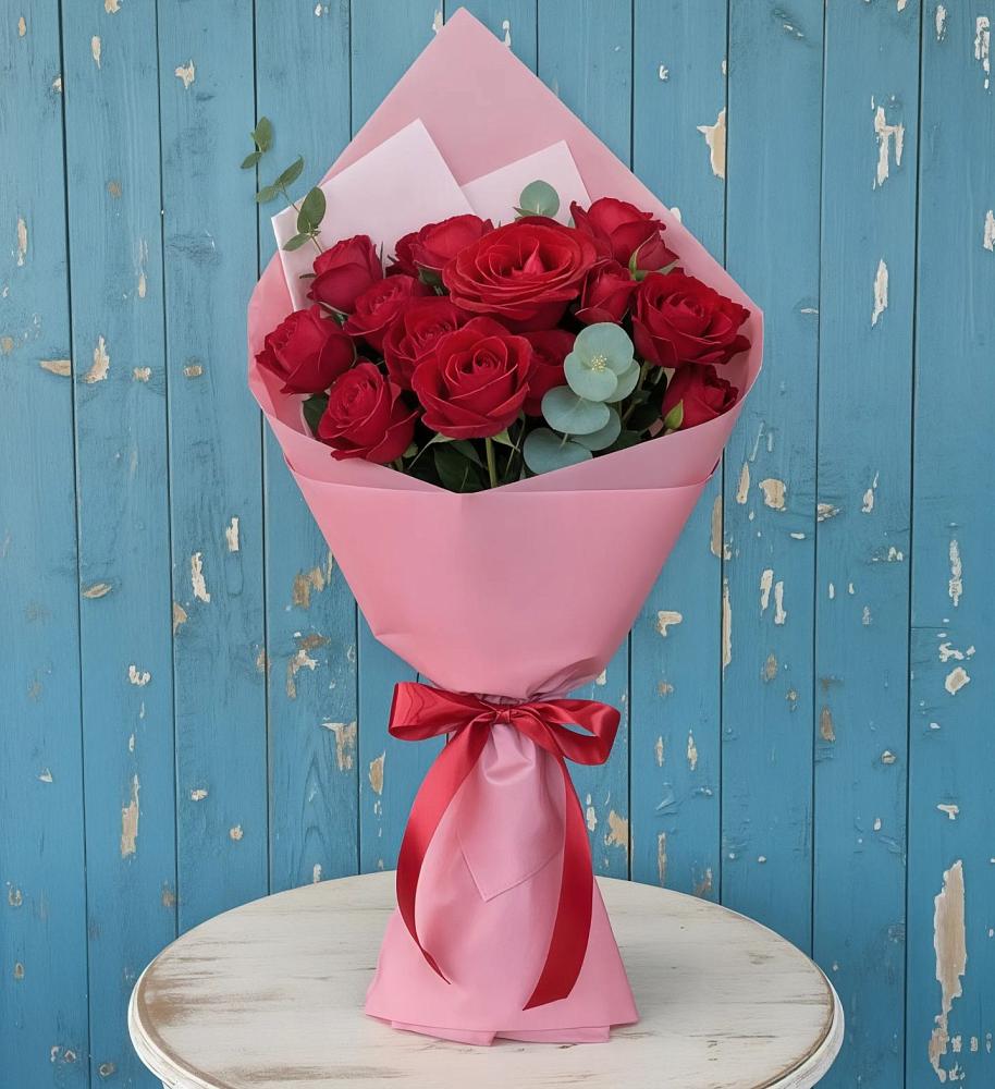 Букет цветов из: Розы в Возрождение