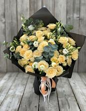 Букет цветов из:  Розы и Лизиантусы #REPLACE_PRED# Возрождение