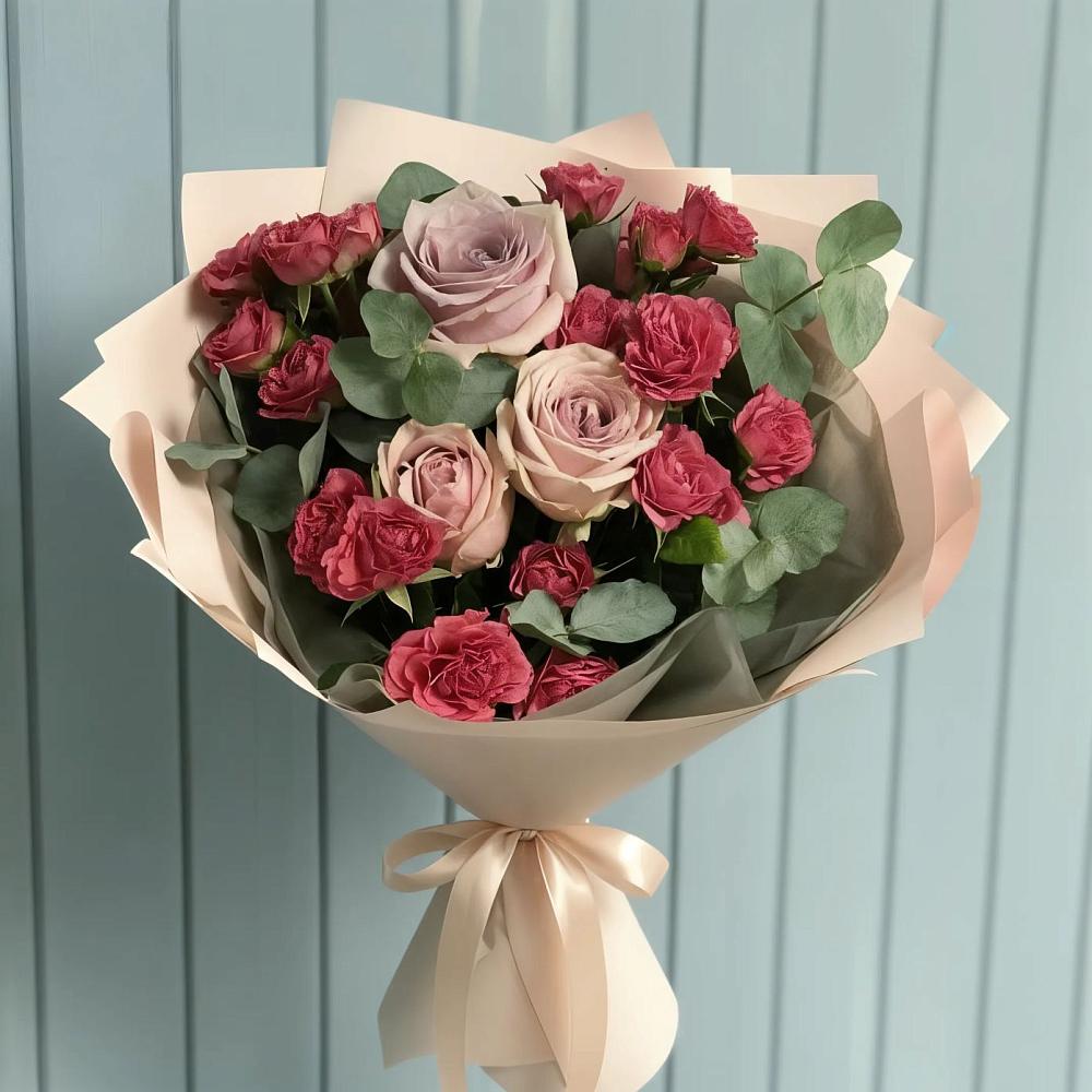 Букет цветов из: Гвоздики и Розы в Возрождение