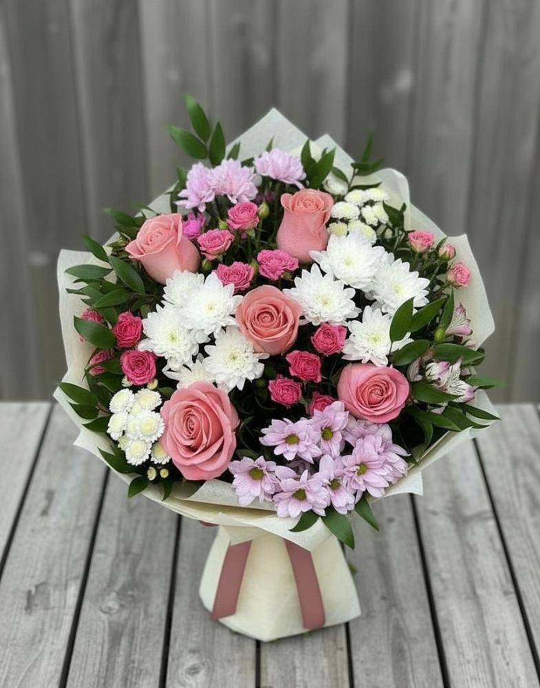 Букет цветов из: Альстромерии, Гвоздики, Розы и Хризантемы в Возрождение
