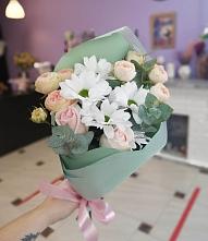 Букет цветов из:  Хризантемы и Розы #REPLACE_PRED# Возрождение