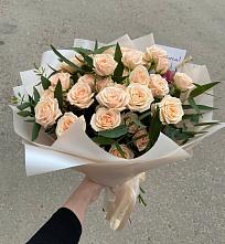 Букет Кремовые розы Латте в Возрождение