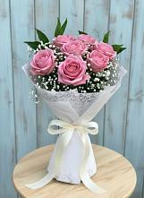 Букет цветов из:  Розы в Возрождение
