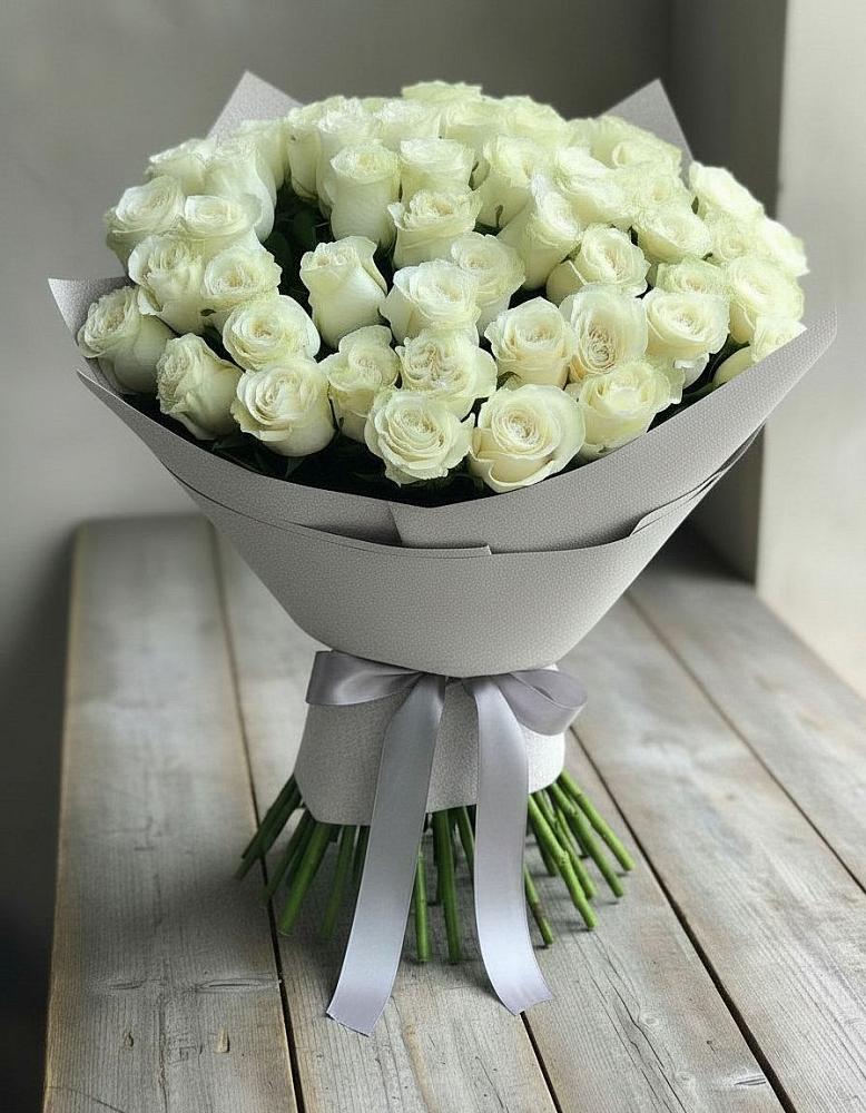 Букет 35 Белых роз в Возрождение