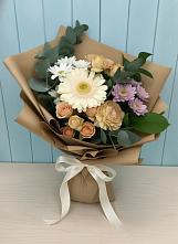 Букет цветов из:  Герберы и Хризантемы в Возрождение