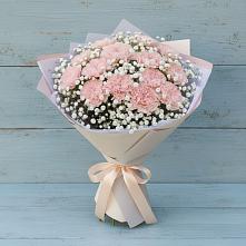 Букет цветов из:  Гвоздики в Возрождение