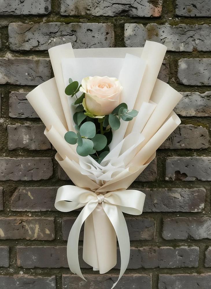 Букет цветов из: Розы в Возрождение