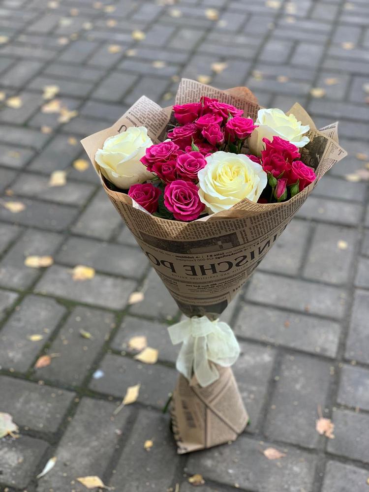 Букет цветов из: Розы в Возрождение