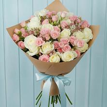 Букет цветов из:  Розы в Возрождение