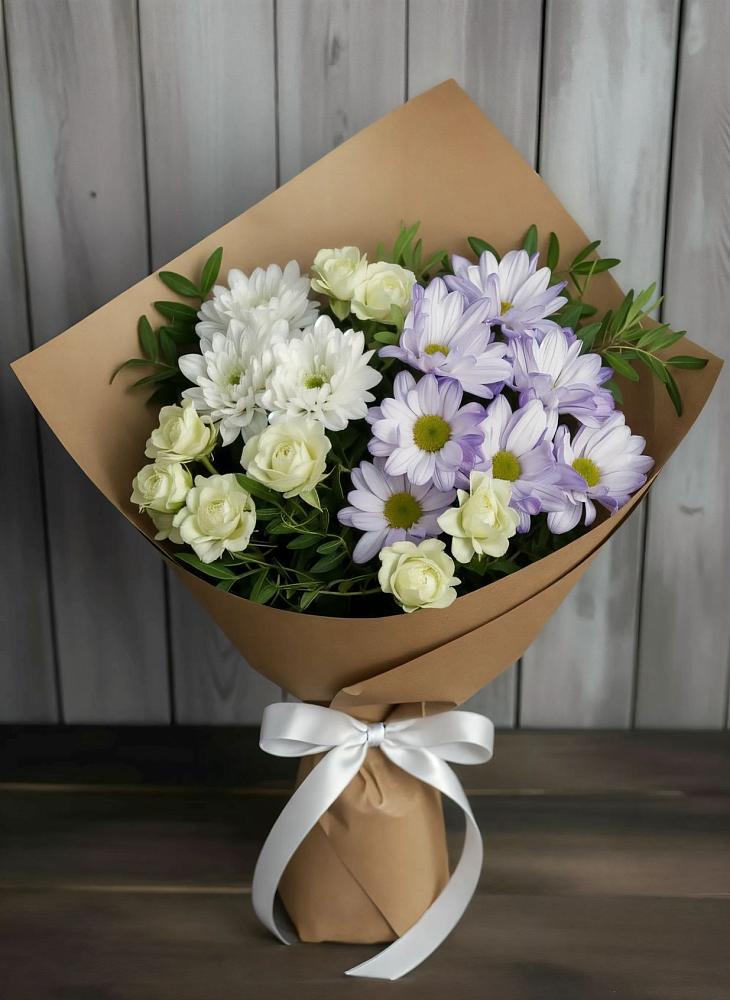 Букет цветов из: Хризантемы и Розы в Возрождение